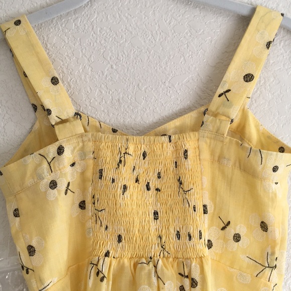 NWOT Modcloth Floral Button Down Sleeveless Top - Picture 4 of 7